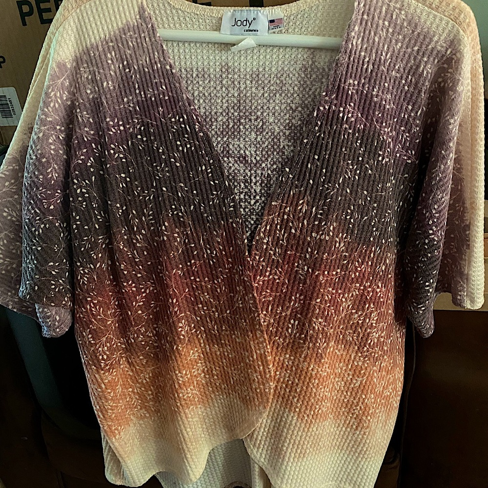 Soft short sleeved cardigan